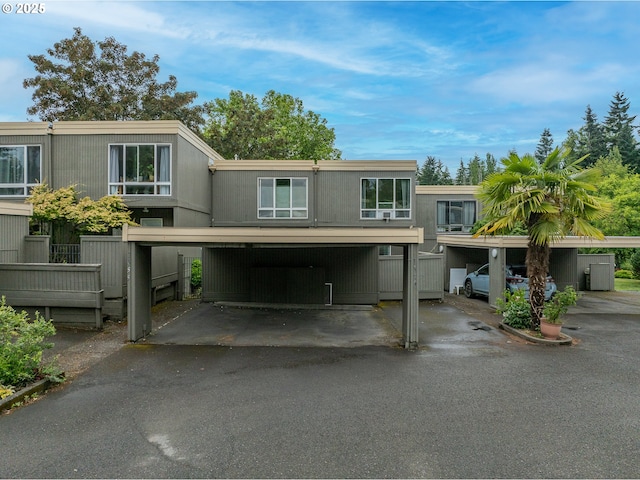 1659 NW Bridgeway Ln, Beaverton, OR 97006 - townhome / multi-family property with asphalt driveway