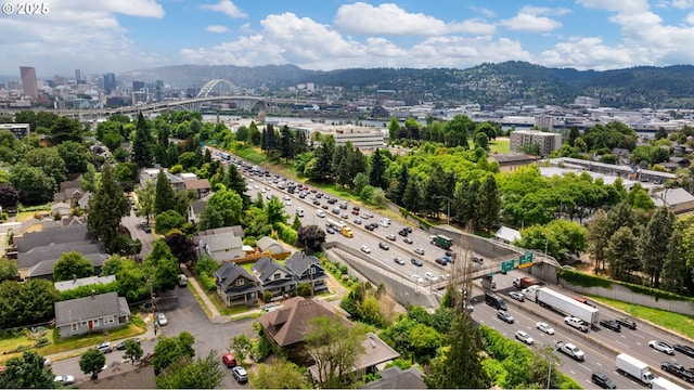 11151117 N Beech St, Portland, OR 97227 - view of urban area featuring a notable bridge and a main thoroughfare