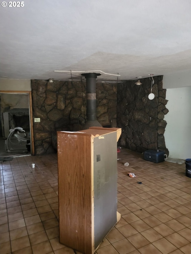 235 Bilger Creek Rd, Myrtle Creek, OR 97457 - basement featuring light tile patterned flooring