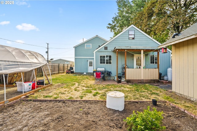 185 N Seneca Rd, Eugene, OR 97402 - back of property featuring an outdoor structure