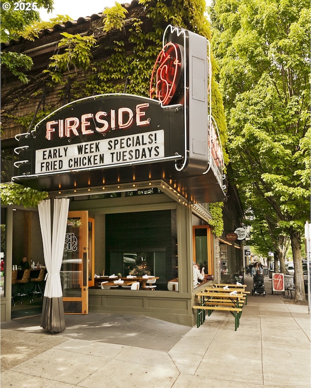 1919 NW Hoyt St Unit 104, Portland, OR 97209 - view of building exterior