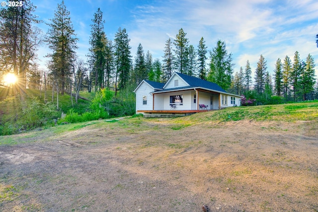 932 Zelinski Rd, Goldendale, WA 98620 - view of front of property with a wooden deck