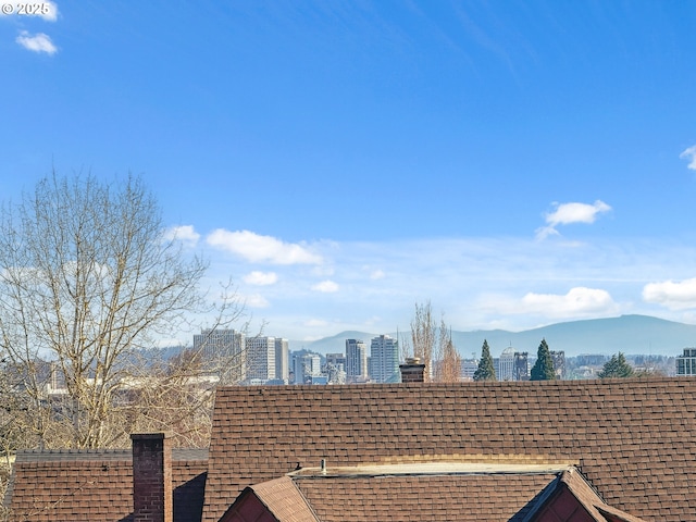 view of city featuring a mountain view