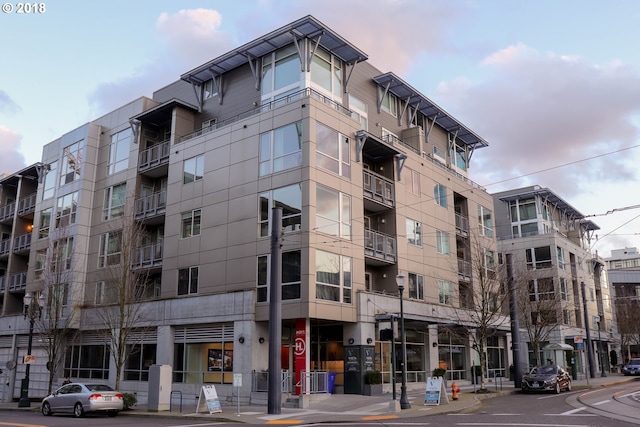 1125 NW 9th Ave, Portland, OR 97209 - view of apartment building / complex