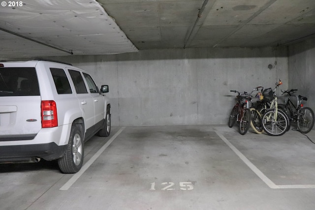 1125 NW 9th Ave, Portland, OR 97209 - view of parking deck