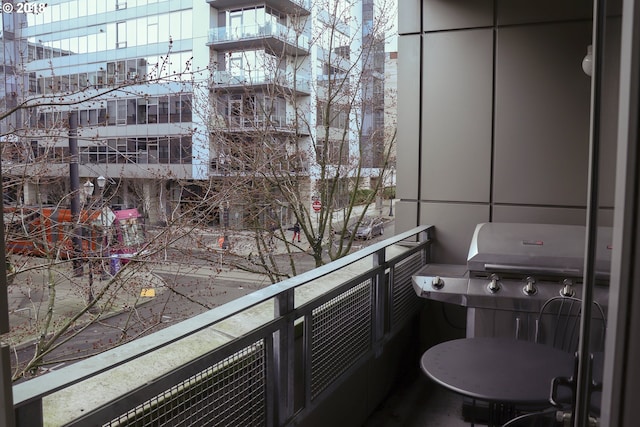 1125 NW 9th Ave, Portland, OR 97209 - balcony featuring grilling area