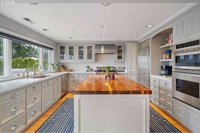 6413 Buena Vista Dr, Vancouver, WA 98661 - kitchen with wooden counters, stainless steel appliances, light wood-type flooring, and recessed lighting