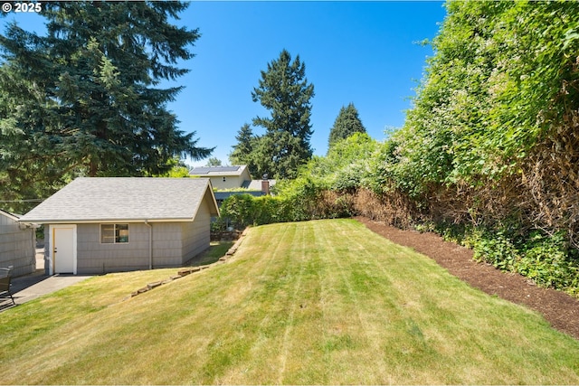 2822 NE Fremont Dr, Portland, OR 97220 - view of grassy yard featuring an outbuilding