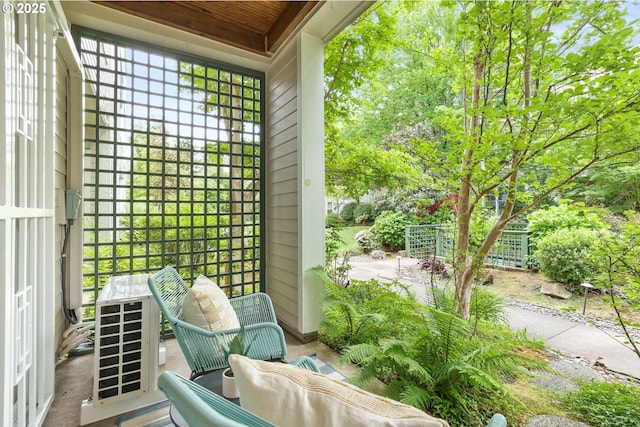 1710 S Harbor Way Unit 201, Portland, OR 97201 - view of porch
