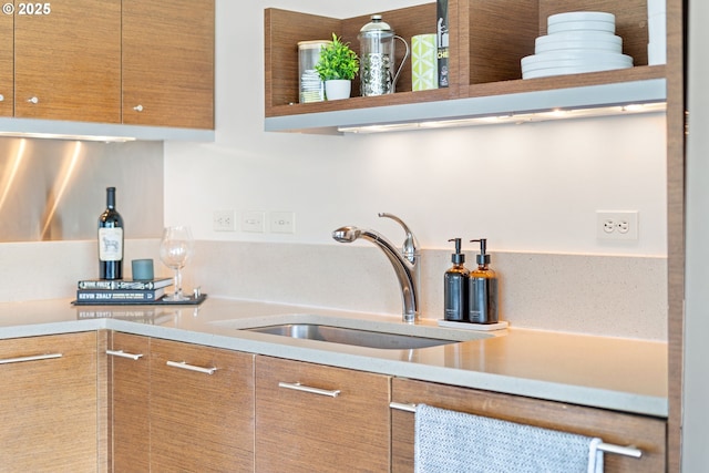 3601 S River Pkwy Unit 800, Portland, OR 97239 - kitchen featuring a sink and light countertops