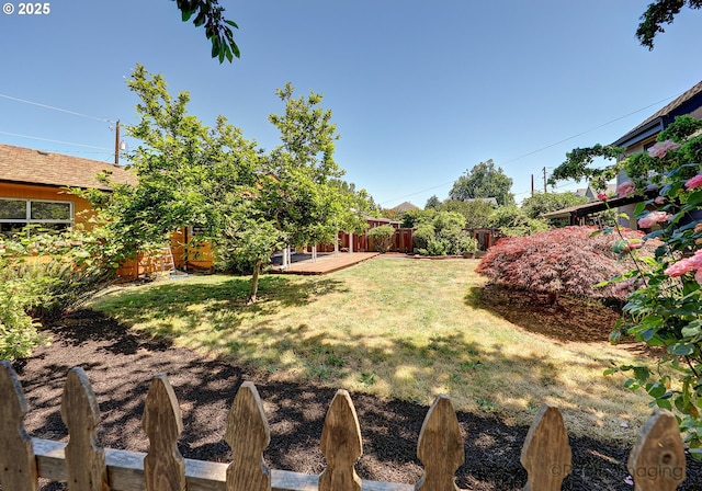 5730 N Harvard St, Portland, OR 97203 - view of yard