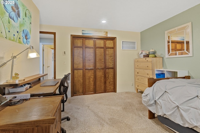 311 S 68th Pl, Springfield, OR 97478 - carpeted bedroom with a desk and recessed lighting