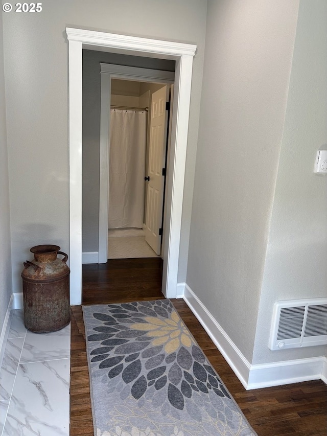 708 W 28th St, Vancouver, WA 98660 - hallway with wood finished floors