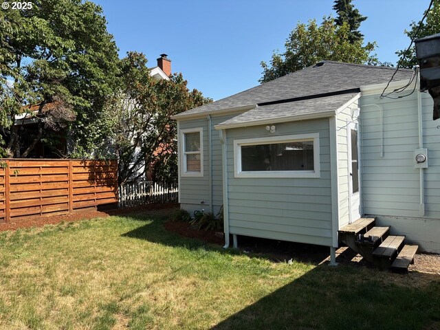 708 W 28th St, Vancouver, WA 98660 - back of property with a shingled roof and entry steps