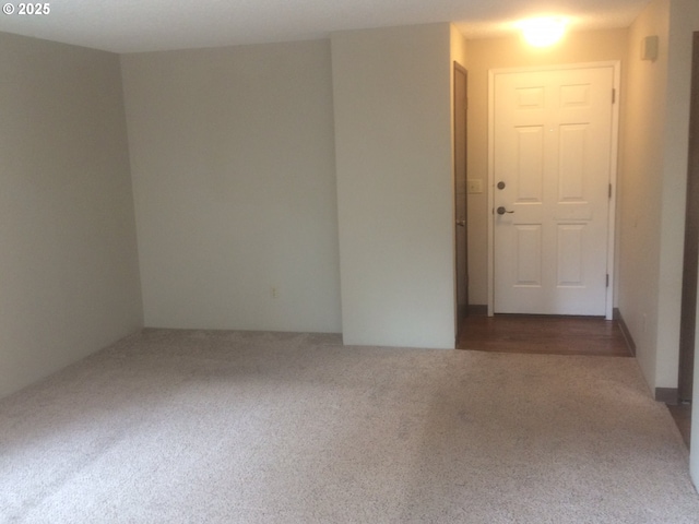 323 S Locust St, Canby, OR 97013 - view of carpeted empty room