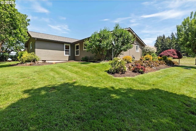 5583 54th Ct, Salem, OR 97317 - back of house featuring a yard