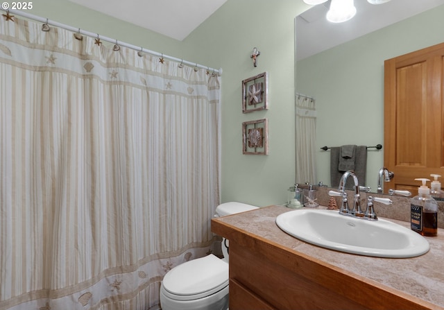1395 Dooley Ln, Gearhart, OR 97138 - full bathroom with vanity and curtained shower