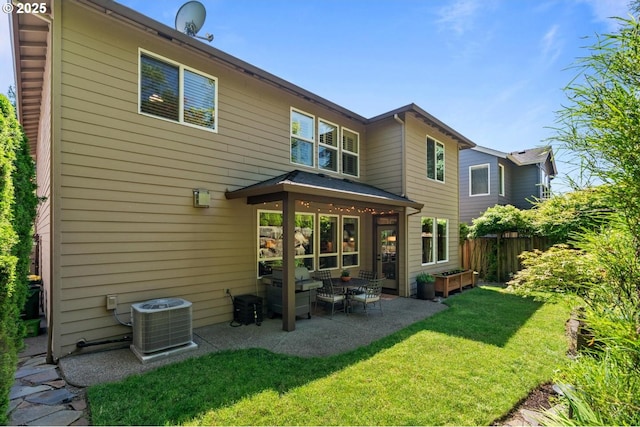 8967 SW 184th Dr, Beaverton, OR 97007 - rear view of house with a patio area