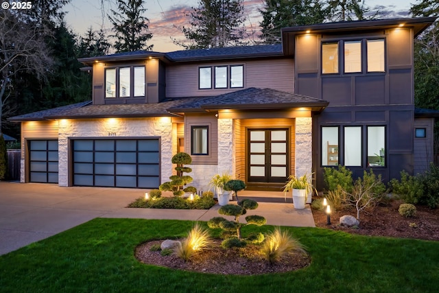 view of front of house featuring a garage