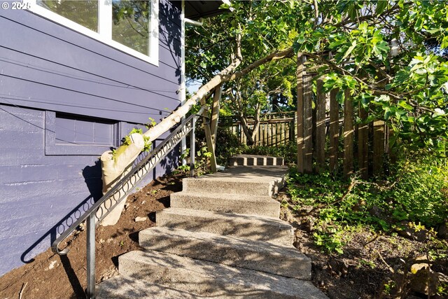 2941 SW Moss St, Portland, OR 97219 - view of stairs