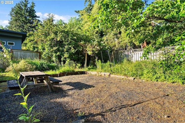 2941 SW Moss St, Portland, OR 97219 - view of yard