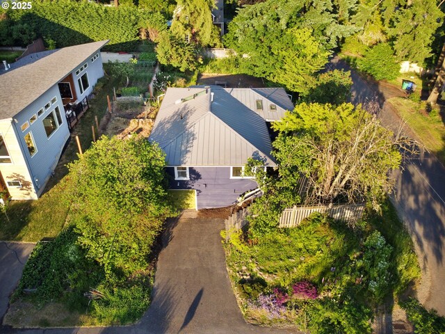 2941 SW Moss St, Portland, OR 97219 - aerial view of property and surrounding area