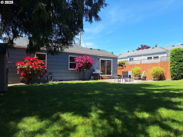 4777 Exeter St, West Linn, OR 97068 - rear view of property with a patio area