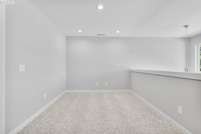 empty room featuring carpet