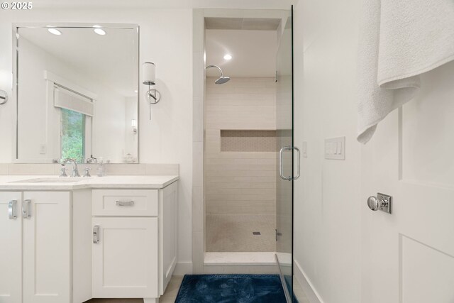 475 Iron Mountain Blvd, Lake Oswego, OR 97034 - bedroom featuring light colored carpet, baseboards, and ensuite bath