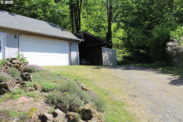625 E 8th St, Rainier, OR 97048 - garage featuring a garage