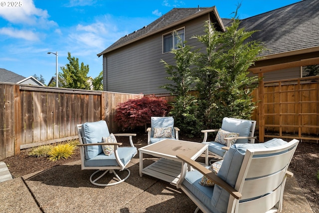6244 SE Jess Ct, Hillsboro, OR 97123 - view of patio / terrace featuring a fenced backyard