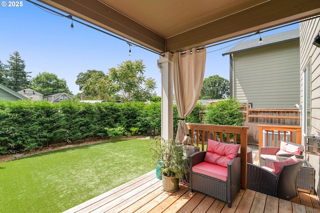 6910 SE Lamphier St, Milwaukie, OR 97222 - deck with a yard