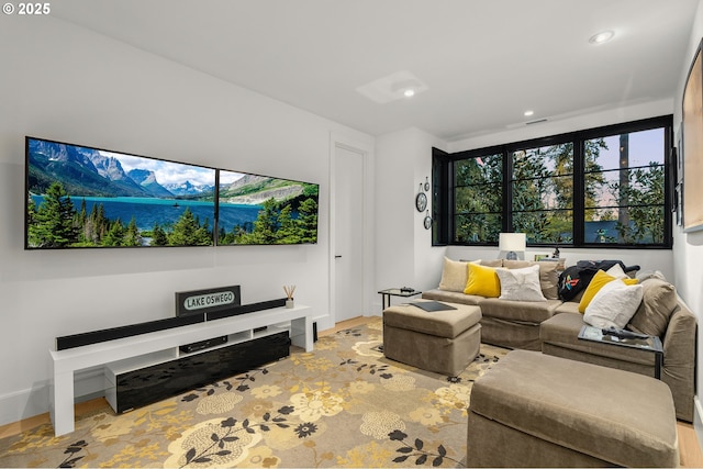 1235 Andrews Rd, Lake Oswego, OR 97034 - living room featuring recessed lighting and baseboards