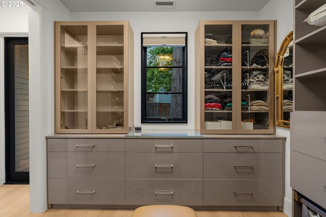 1235 Andrews Rd, Lake Oswego, OR 97034 - spacious closet featuring light wood-style flooring