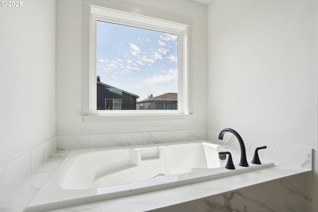 17109 NE 82nd St, Vancouver, WA 98682 - bathroom with a bath