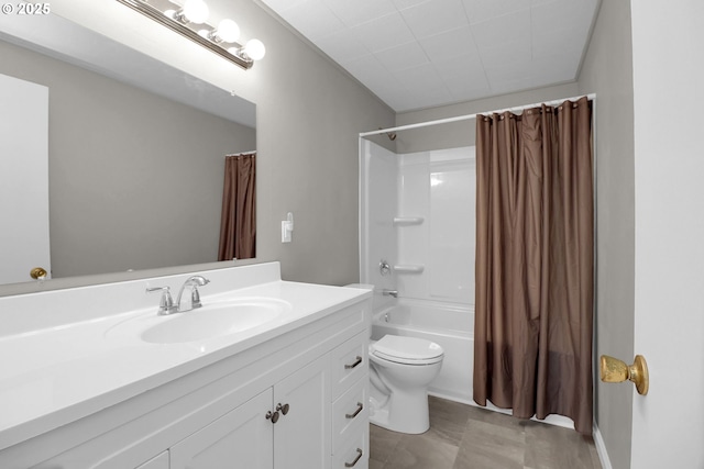 29652 Lusk Rd, Eugene, OR 97405 - full bathroom featuring vanity, shower / tub combo with curtain, and toilet