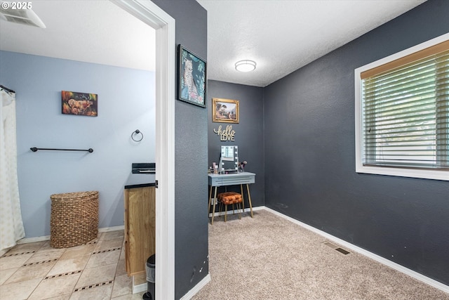1701 Walnut St, La Grande, OR 97850 - corridor featuring baseboards