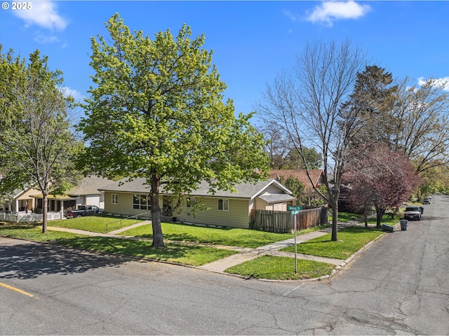 1701 Walnut St, La Grande, OR 97850 - view of front facade