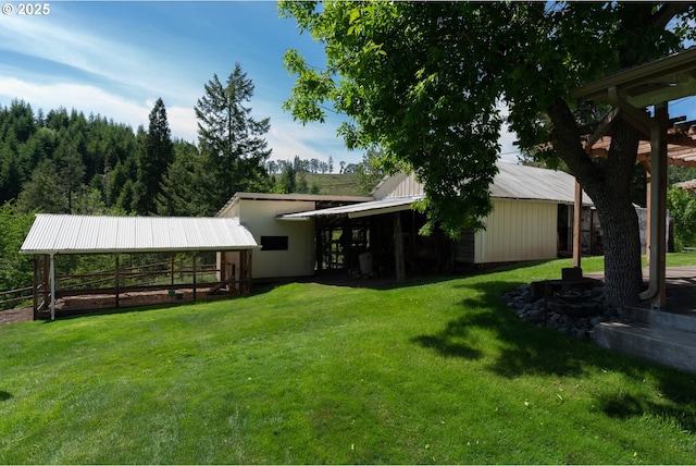 77690 Brock Rd, Oakridge, OR 97463 - view of green lawn featuring an outdoor structure