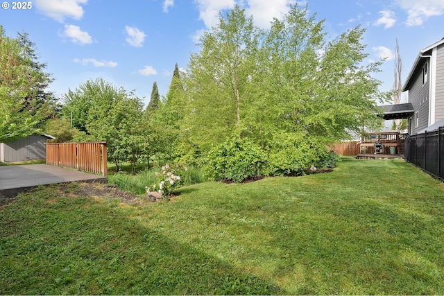 13420 SW 2nd St, Beaverton, OR 97005 - view of yard
