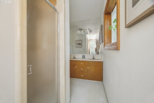 10776 SE Idleman Rd, Happy Valley, OR 97086 - full bathroom featuring a stall shower and double vanity