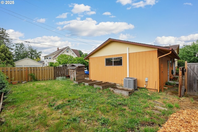7430 N Burr Ave, Portland, OR 97203 - view of property exterior with central air condition unit