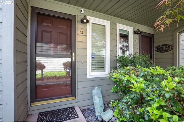 4880 SW Scholls Ferry Rd Unit 14, Portland, OR 97225 - property entrance featuring a porch