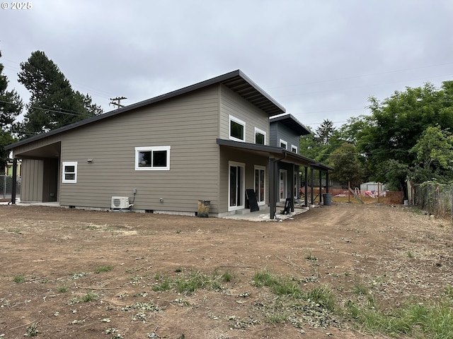 1380 Jacobs Dr, Eugene, OR 97402 - rear view of house featuring a patio