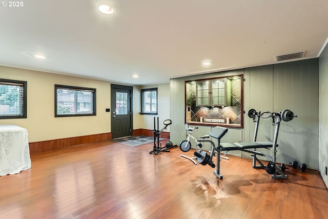 exercise area with hardwood / wood-style floors