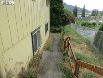 646/648 W Sixth Ave, Sutherlin, OR 97479 - view of property exterior