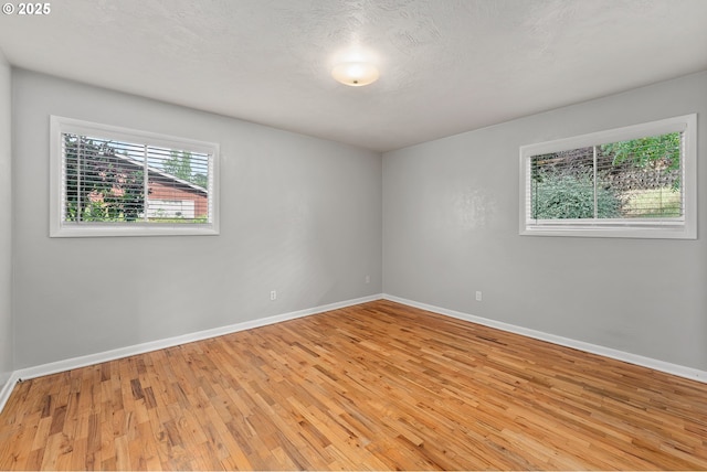 2431 W Crestview Ave, Roseburg, OR 97471 - unfurnished room featuring light wood-type flooring and baseboards