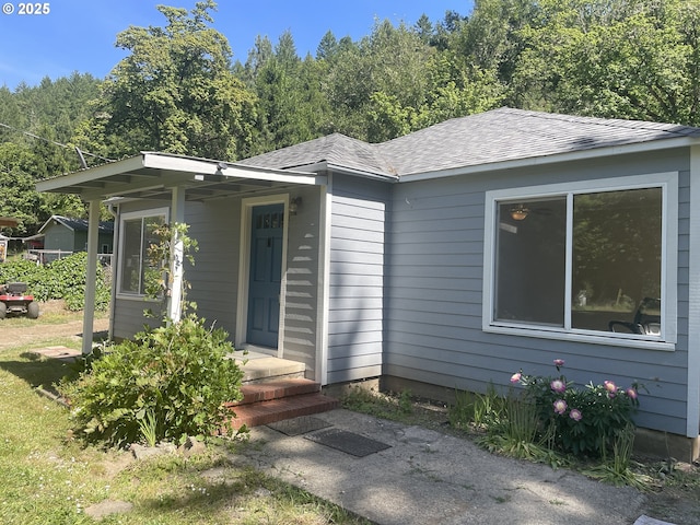 154 Decoy Ln, Myrtle Creek, OR 97457 - bungalow with a shingled roof
