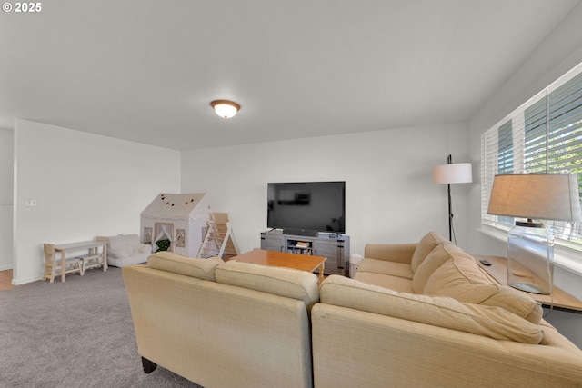 921 Williams St, Eugene, OR 97402 - view of carpeted living room