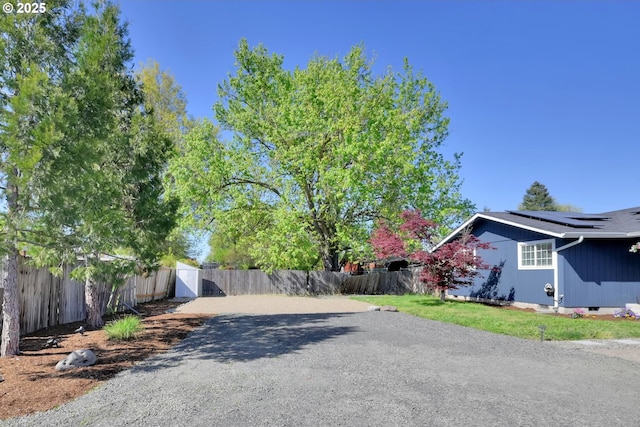 921 Williams St, Eugene, OR 97402 - view of asphalt driveway